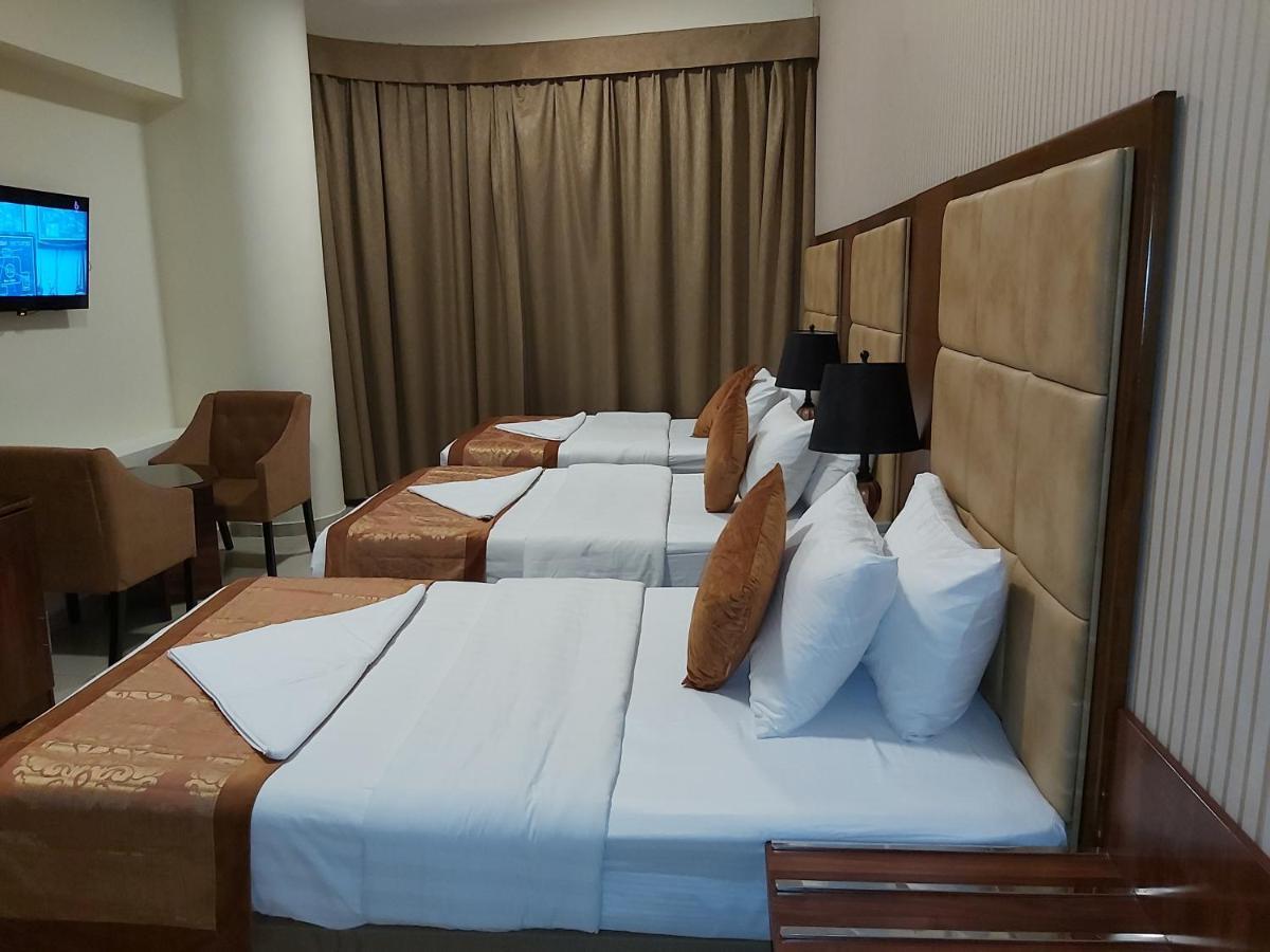 Bliss Hotel ドバイ エクステリア 写真