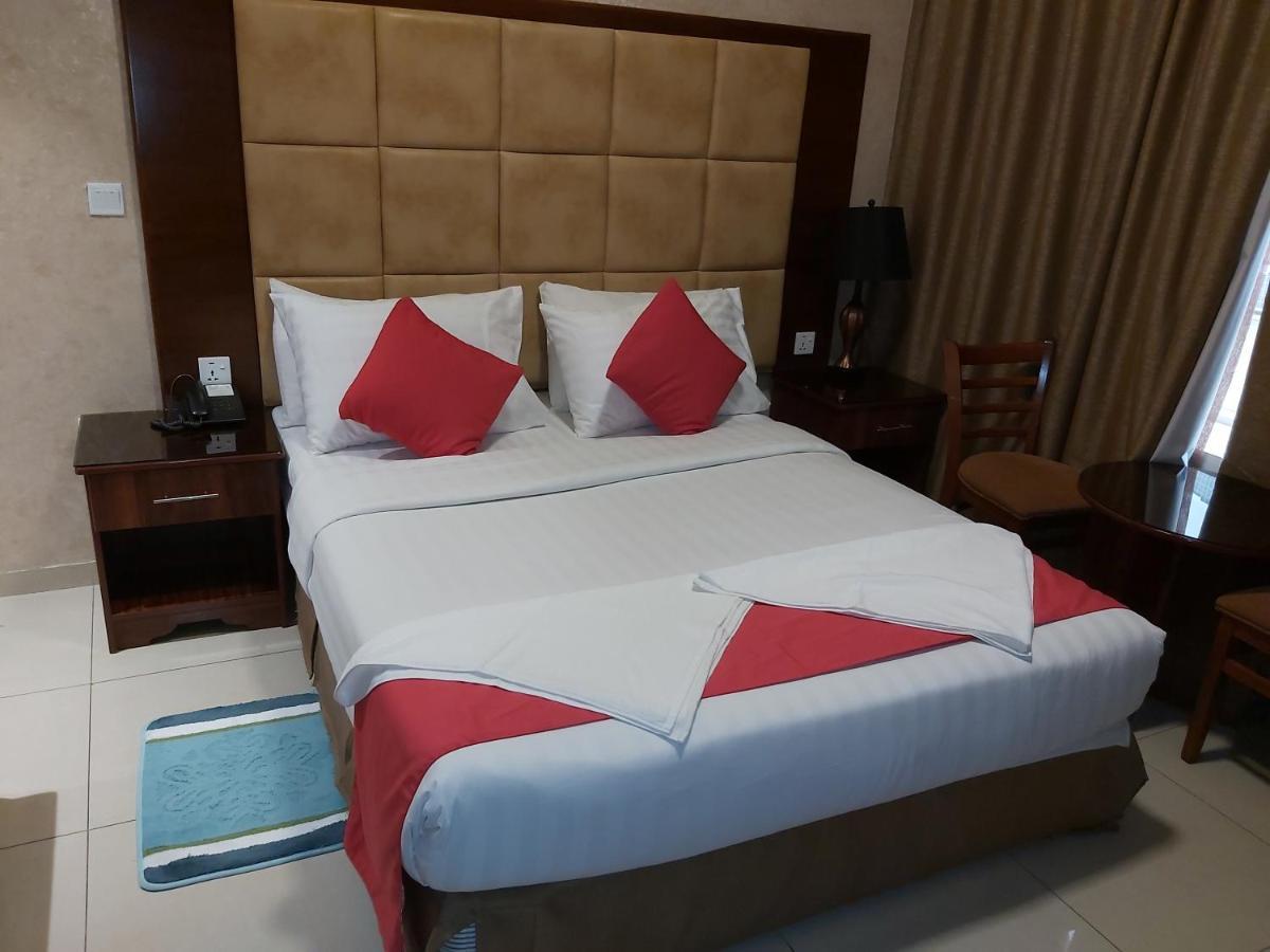 Bliss Hotel ドバイ エクステリア 写真
